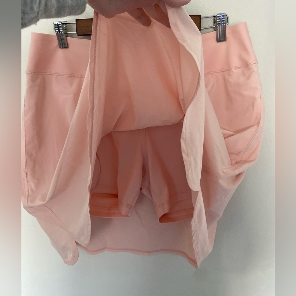 NWOT - Puma Women's PWRSHAPE Solid Skort - Size Large Color: Rose Dust - Picture 6 of 11